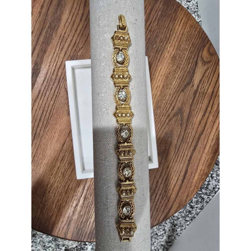 Vintage ART Gold Tone LOCKET BRACELET Read